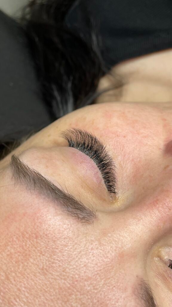 Russian Volume Glamour look (3/4D) result, example 1